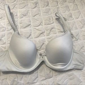 Victoria’s Secret Body By Victoria Bra